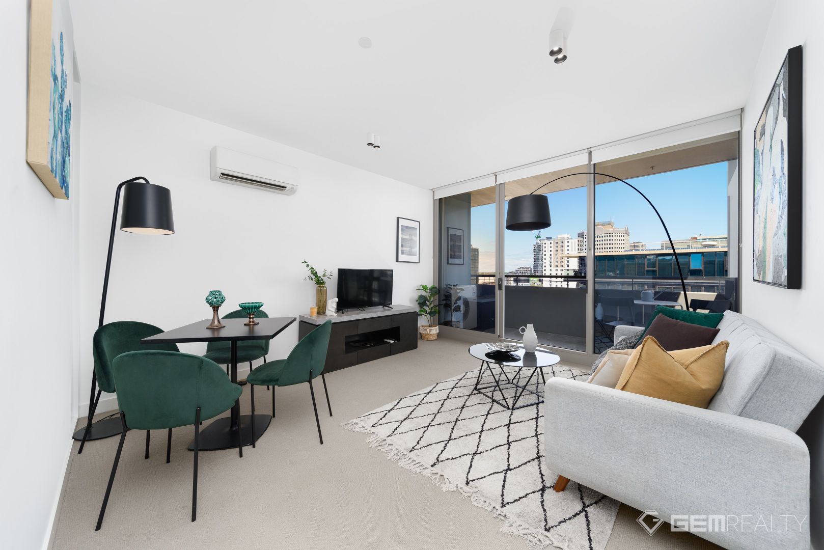 1209/74 Queens Road, Melbourne VIC 3004, Image 2