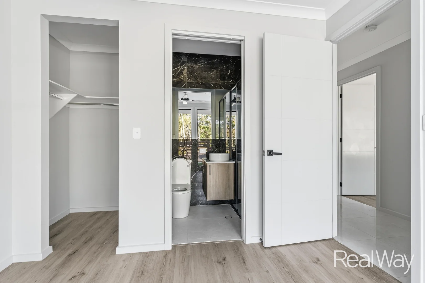 Additional image 15 of 31 Himalayan Crescent, Spring Mountain QLD 4300