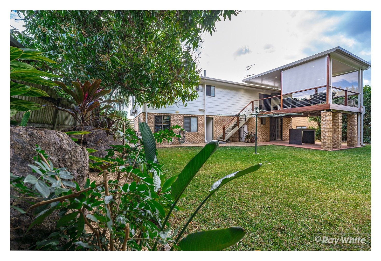 27 Agnew Avenue, Norman Gardens QLD 4701, Image 0