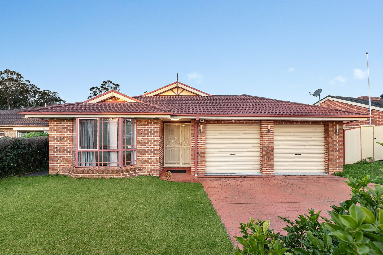 4 bedrooms House in 18 Gunning Close PRESTONS NSW, 2170