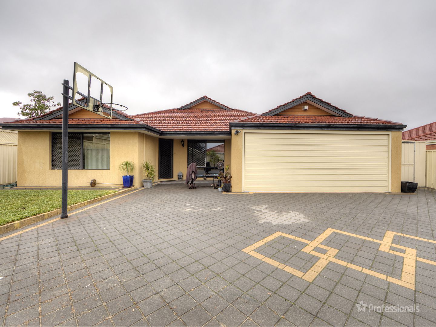 20 Mica Mews, Wattle Grove WA 6107, Image 2