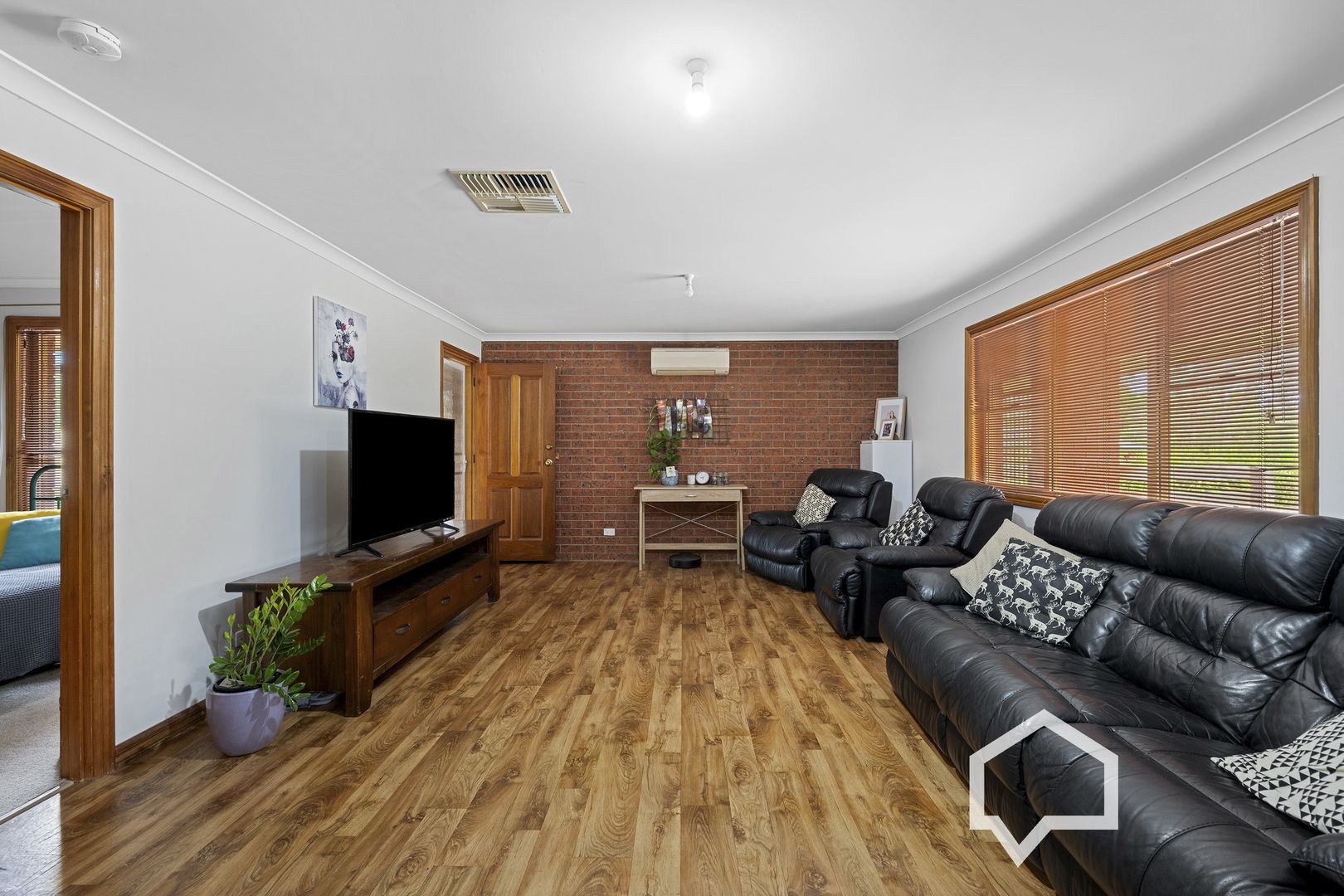 47 Rennie Street, Huntly VIC 3551, Image 2