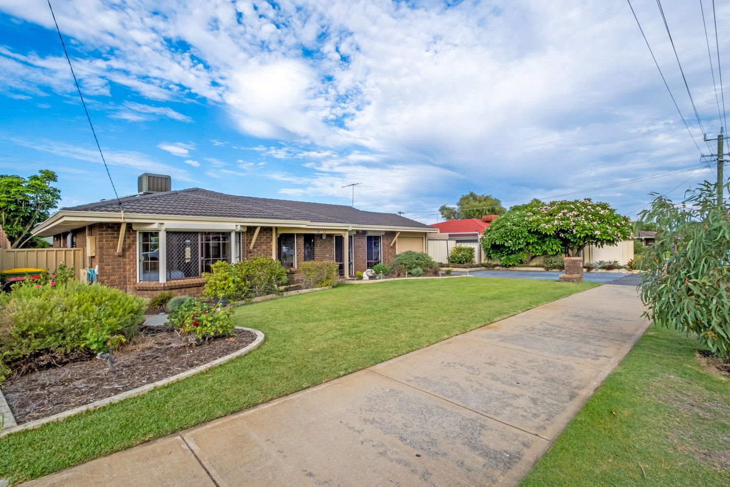 69 Cambridge Crescent, Cooloongup WA 6168, Image 2