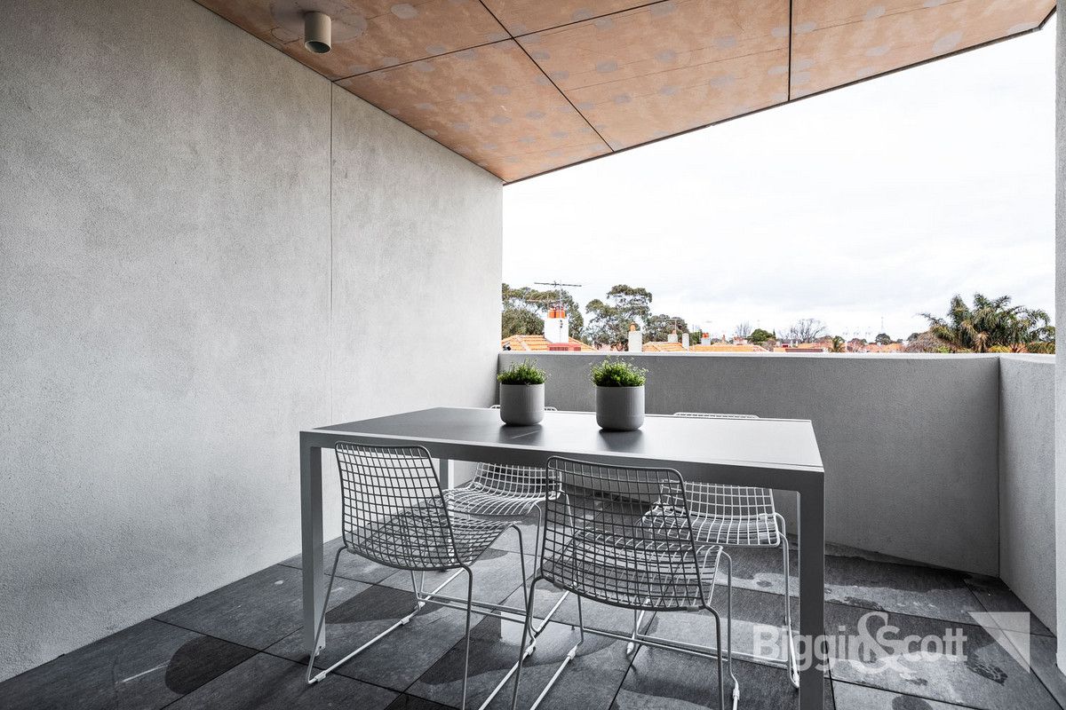 203/455 Graham Street, Port Melbourne VIC 3207, Image 2