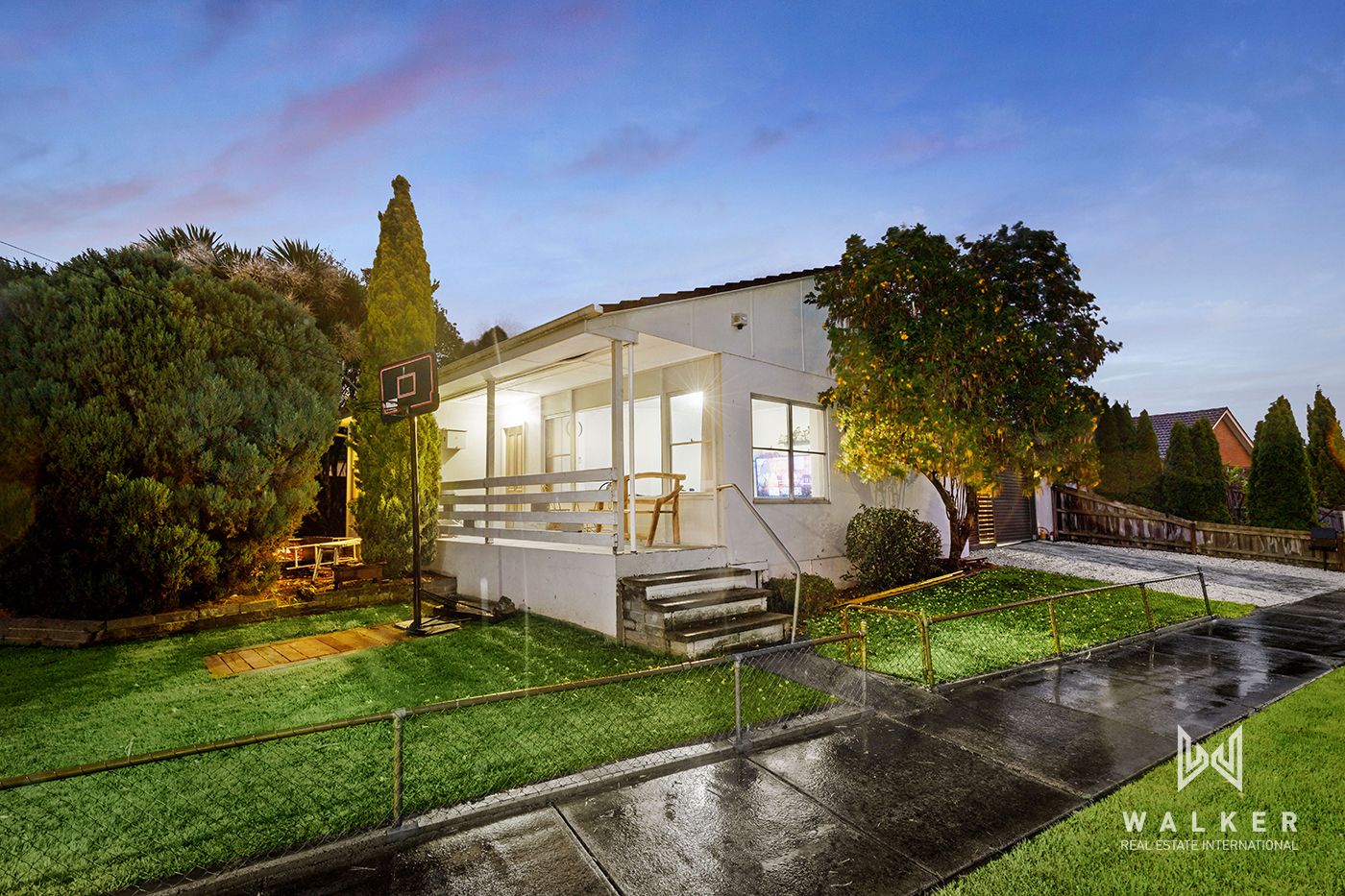 3 bedrooms House in 2 Cootamundra Street DOVETON VIC, 3177