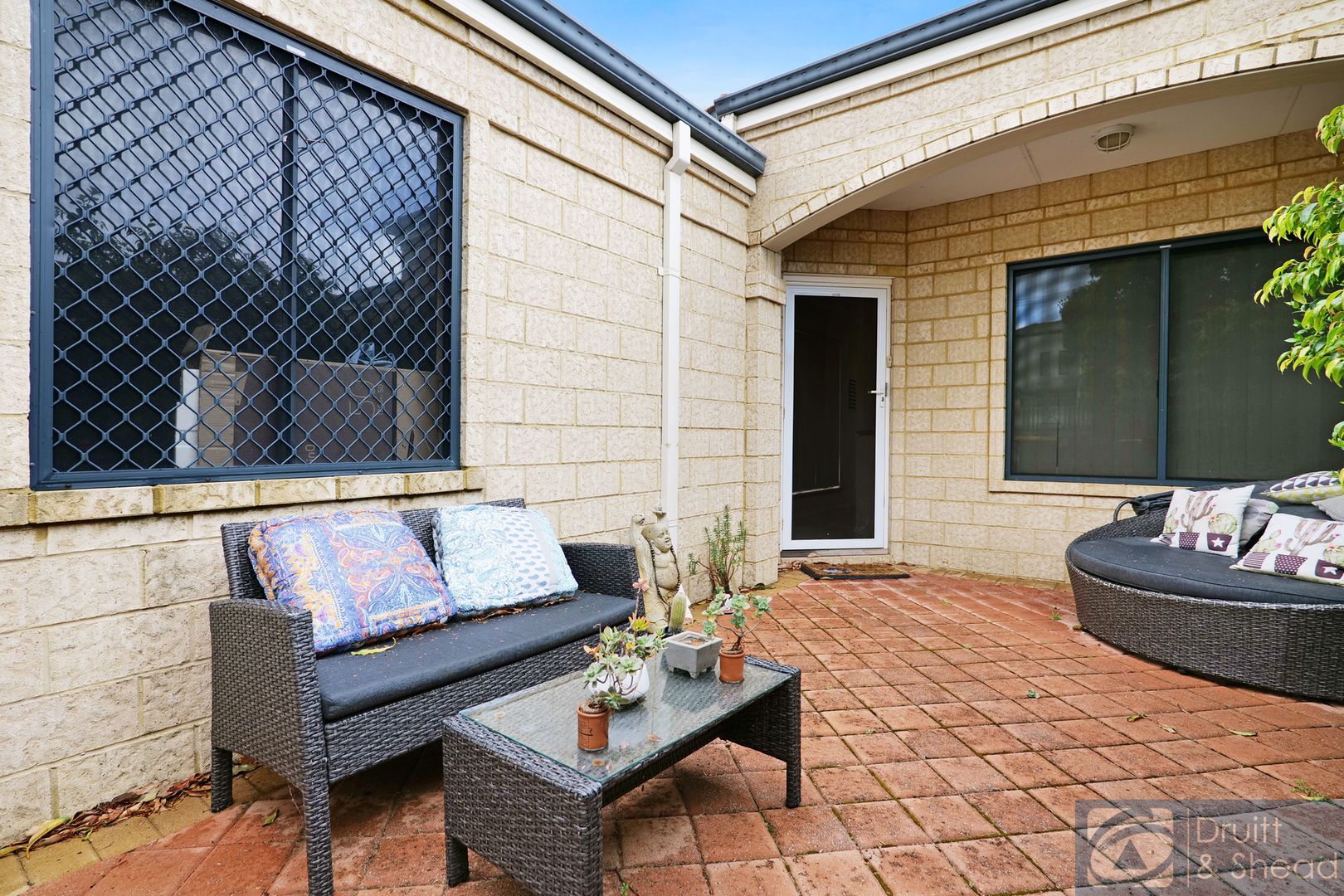 18 Muirdick Street, Innaloo WA 6018, Image 2