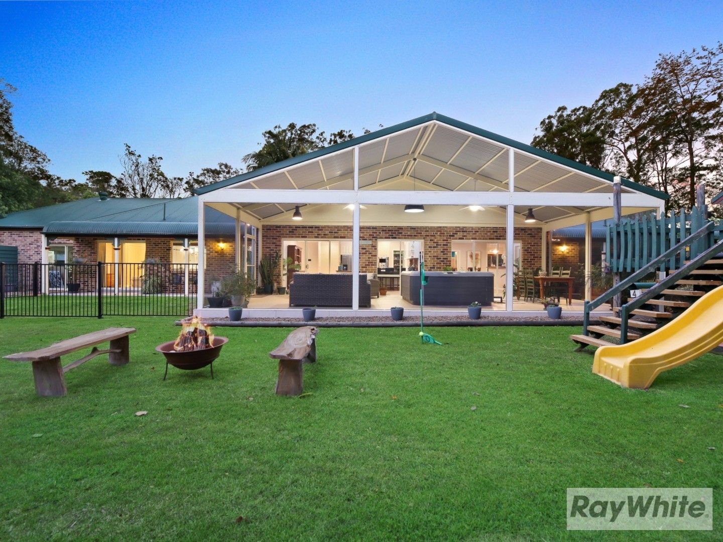 20-22 Leyshon Crt, Bonogin QLD 4213, Image 0