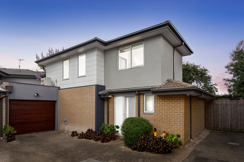 3 bedrooms Townhouse in 4/153 Waverley Road CHADSTONE VIC, 3148