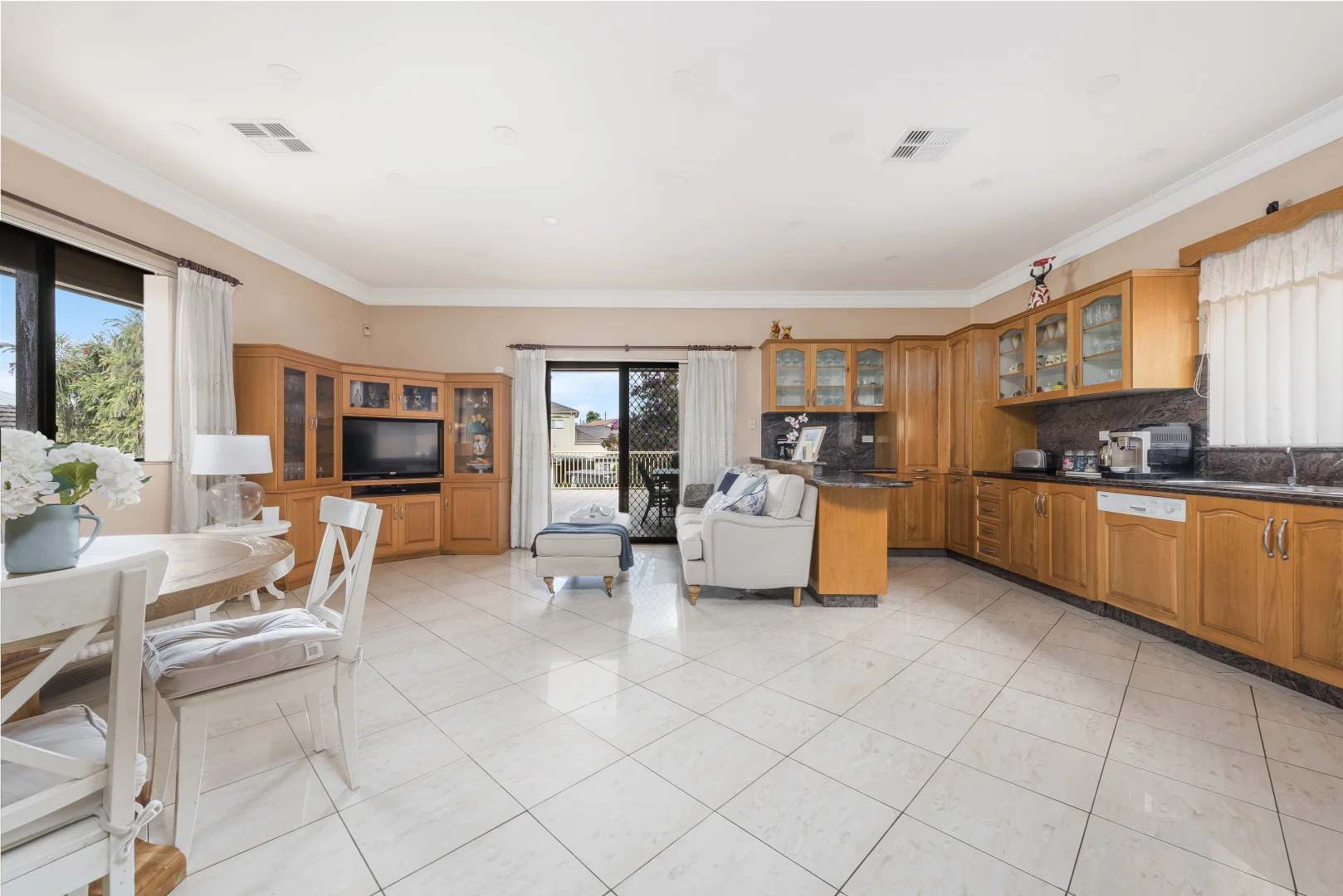 Additional image 7 of 4 Gueudecourt Avenue, Earlwood NSW 2206