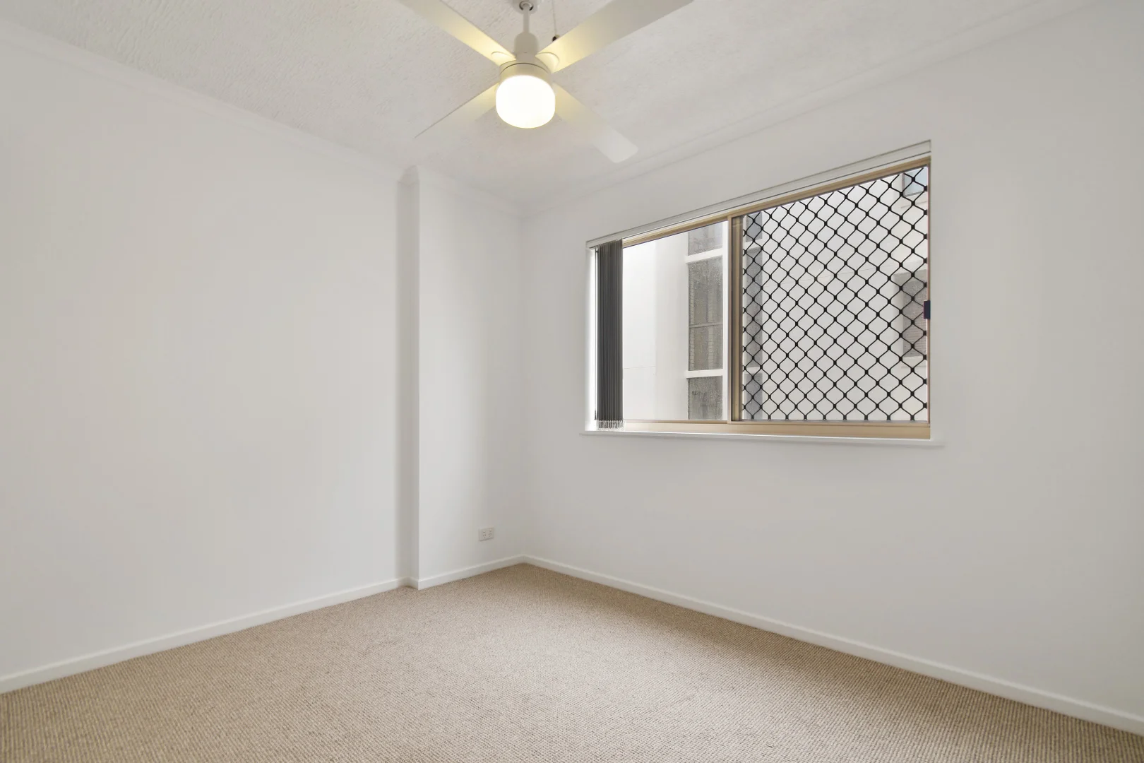 Additional image 5 of Unit 4/26 Moreton Parade, Kings Beach QLD 4551