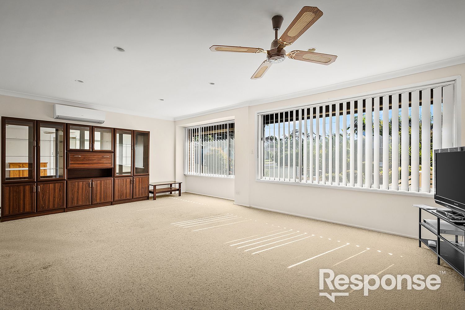 74 Tamboura Avenue, Baulkham Hills NSW 2153, Image 2