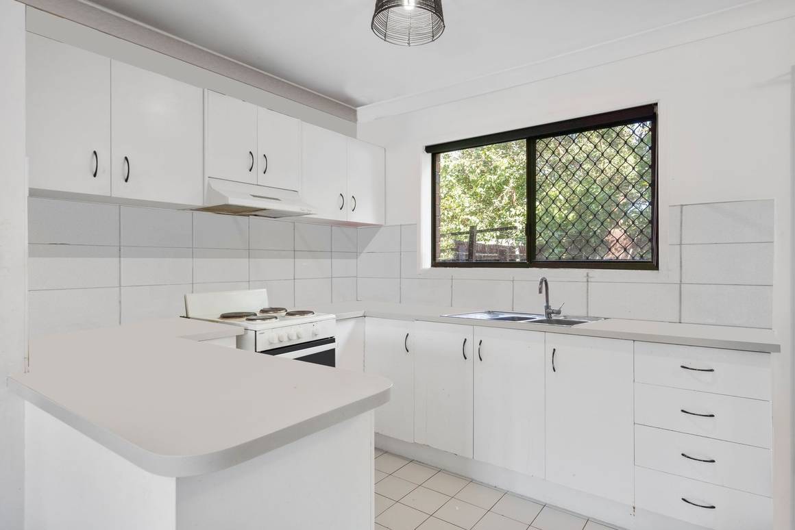 Picture of 12/10 Damalis Street, WOODRIDGE QLD 4114