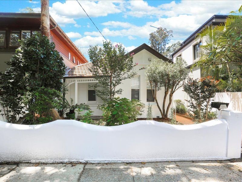 3 bedrooms House in 16 Epping Road DOUBLE BAY NSW, 2028