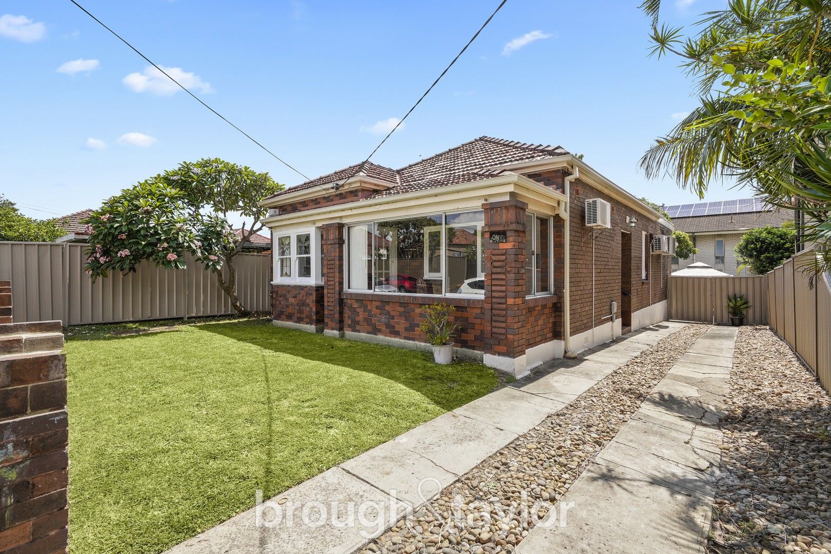 3 bedrooms House in 1 Alma Ave CAMPSIE NSW, 2194