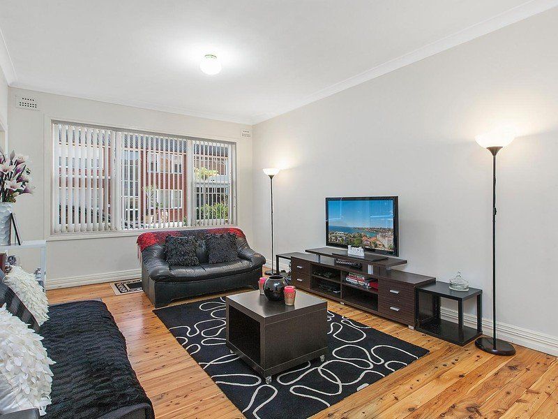 2 bedrooms Apartment / Unit / Flat in 1/147 The Grand Parade MONTEREY NSW, 2217