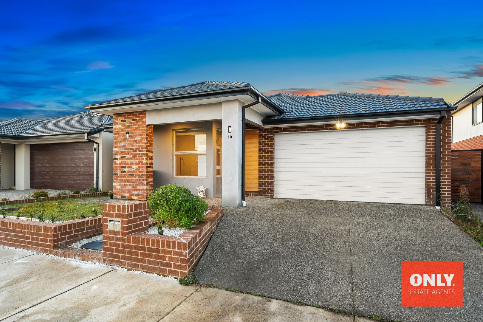 10 Damice Street, Clyde North VIC 3978, Image 1