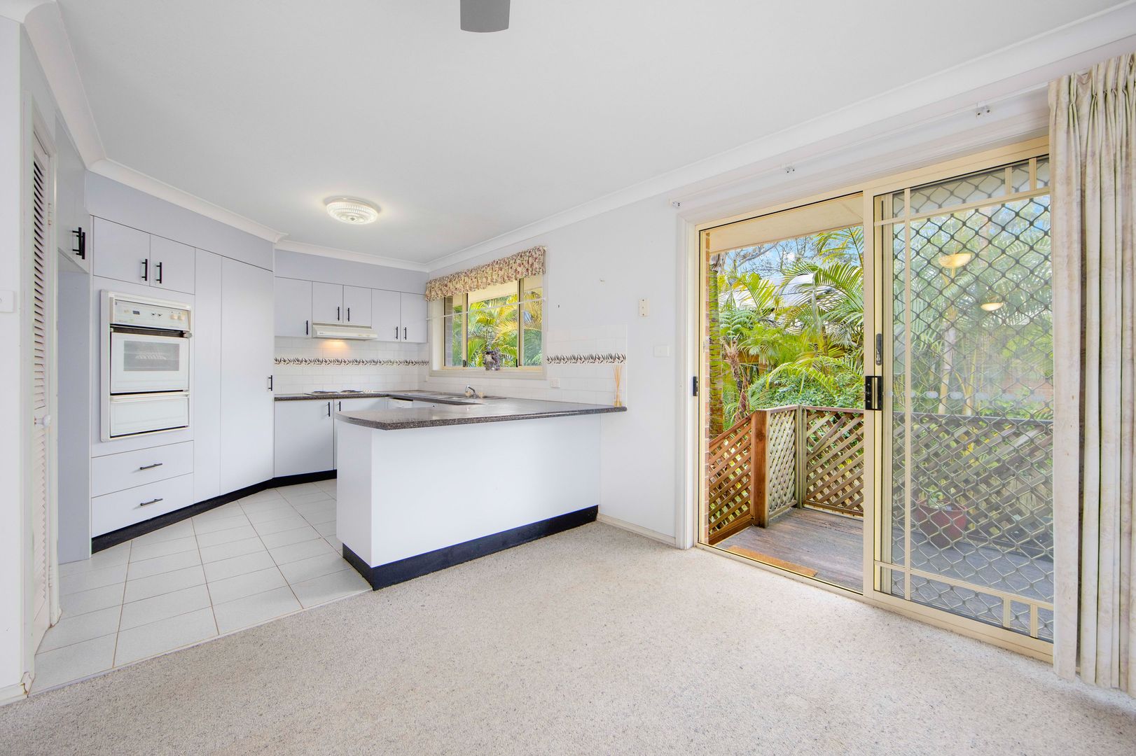 1/37 Tasman Road, Port Macquarie NSW 2444, Image 1