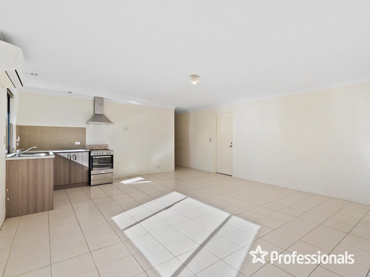 2 bedrooms House in 20A Criollo Parade BALDIVIS WA, 6171