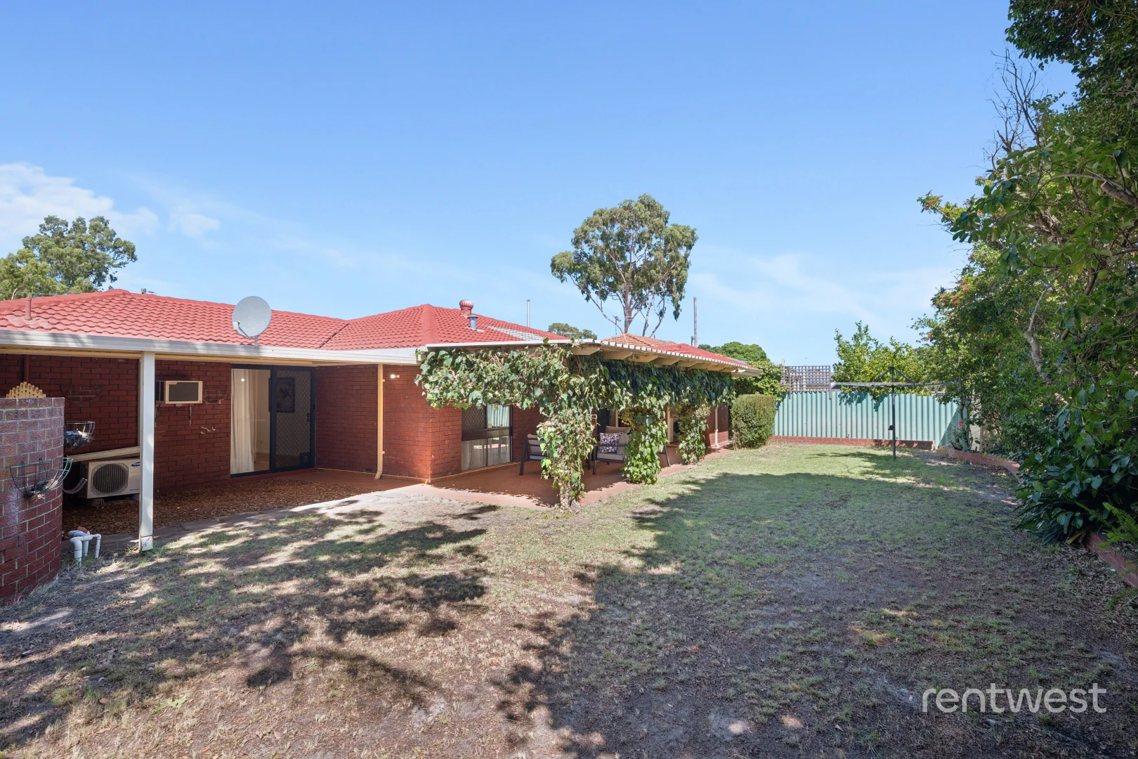 Additional image 29 of 42 Panamuna Dr, Willetton WA 6155