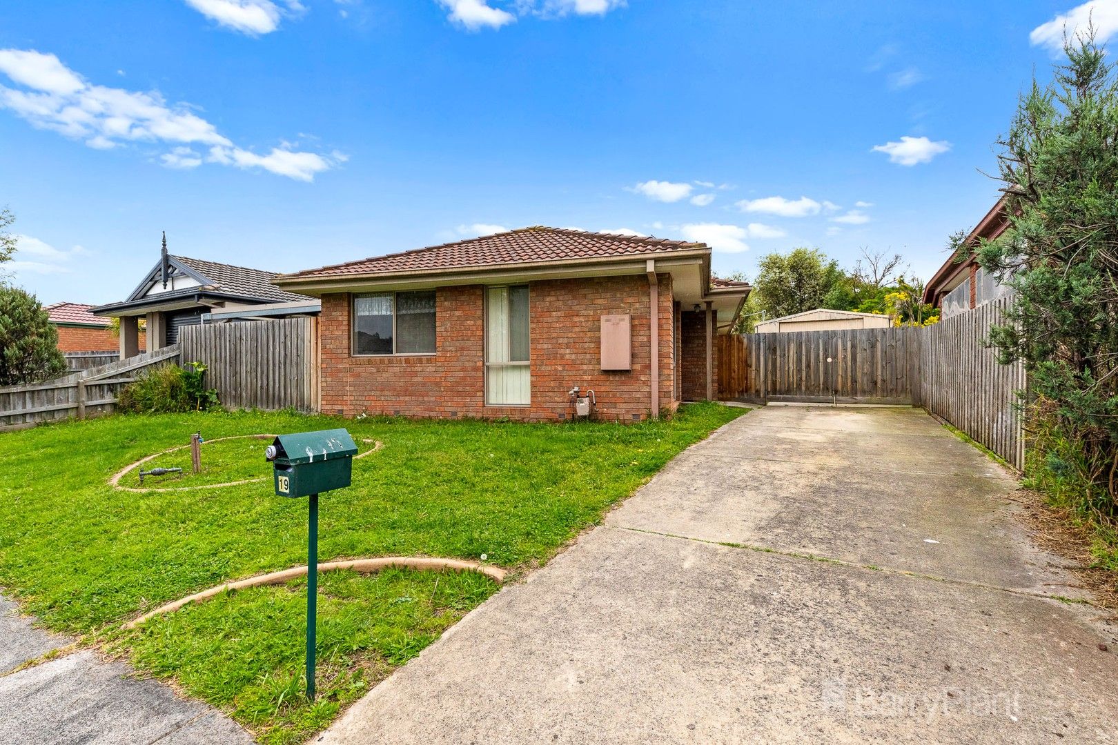 3 bedrooms House in 19 Boomerang Court NARRE WARREN SOUTH VIC, 3805