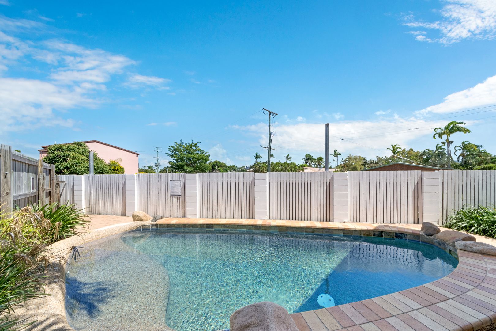 8/22 Marks Street, Hermit Park QLD 4812, Image 2