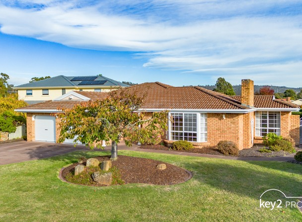 4 Woodrising Way, Prospect Vale TAS 7250