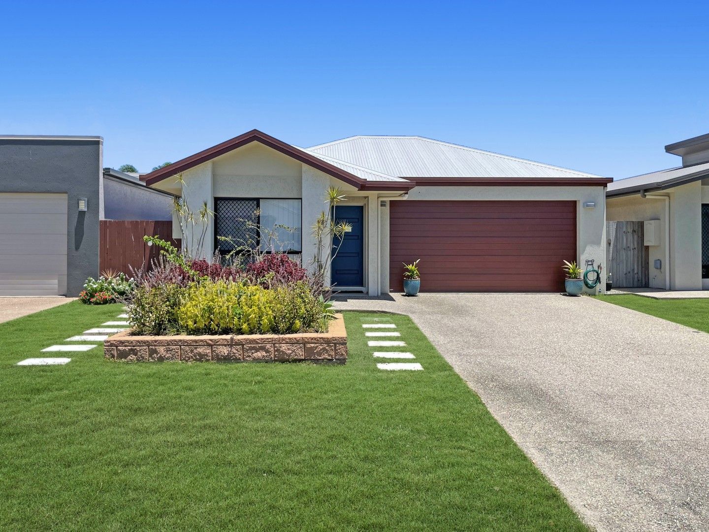 3 bedrooms House in 27 Castleton Entrance SMITHFIELD QLD, 4878