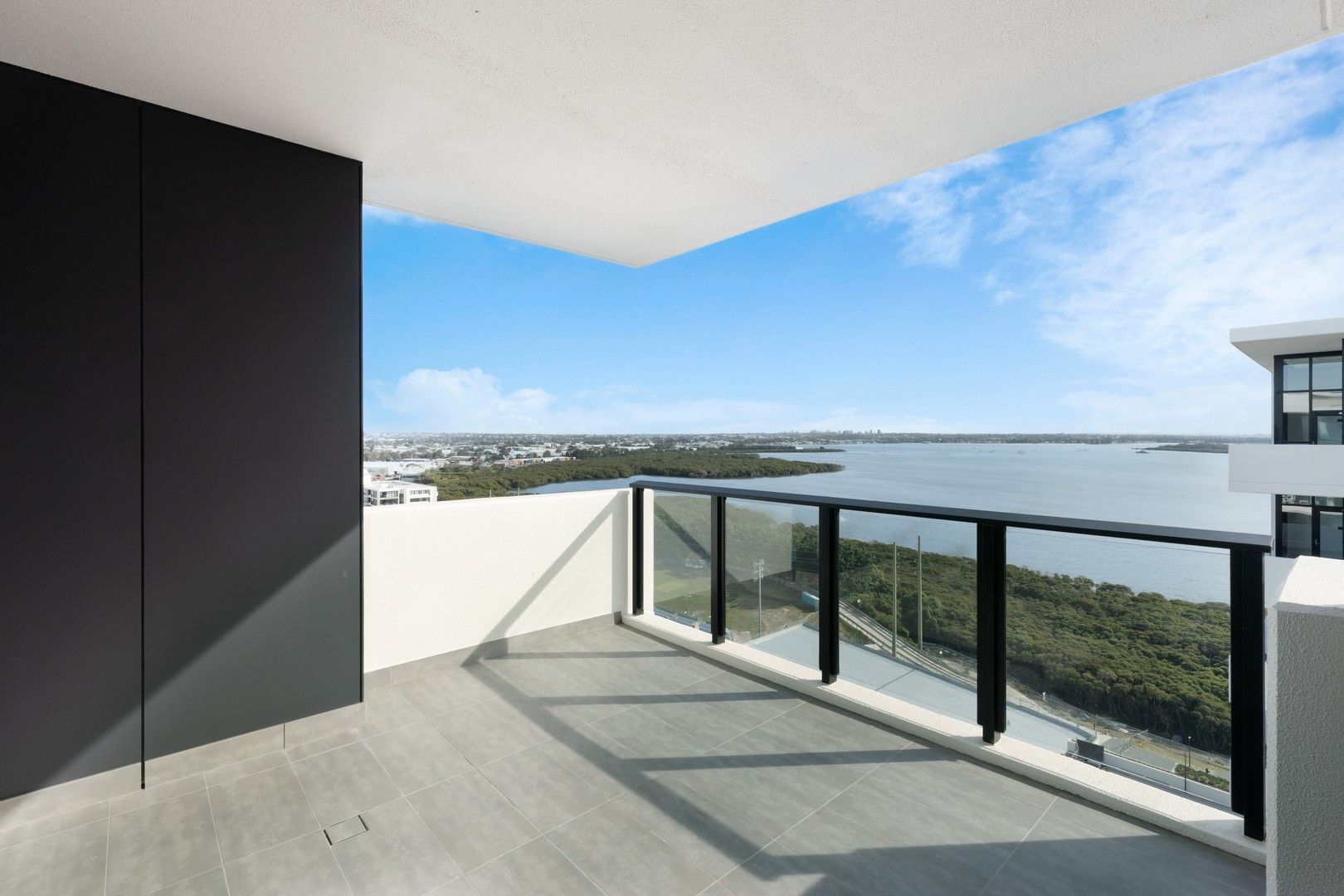 2 bedrooms Apartment / Unit / Flat in 13.03/455A Captain Cook Drive WOOLOOWARE NSW, 2230