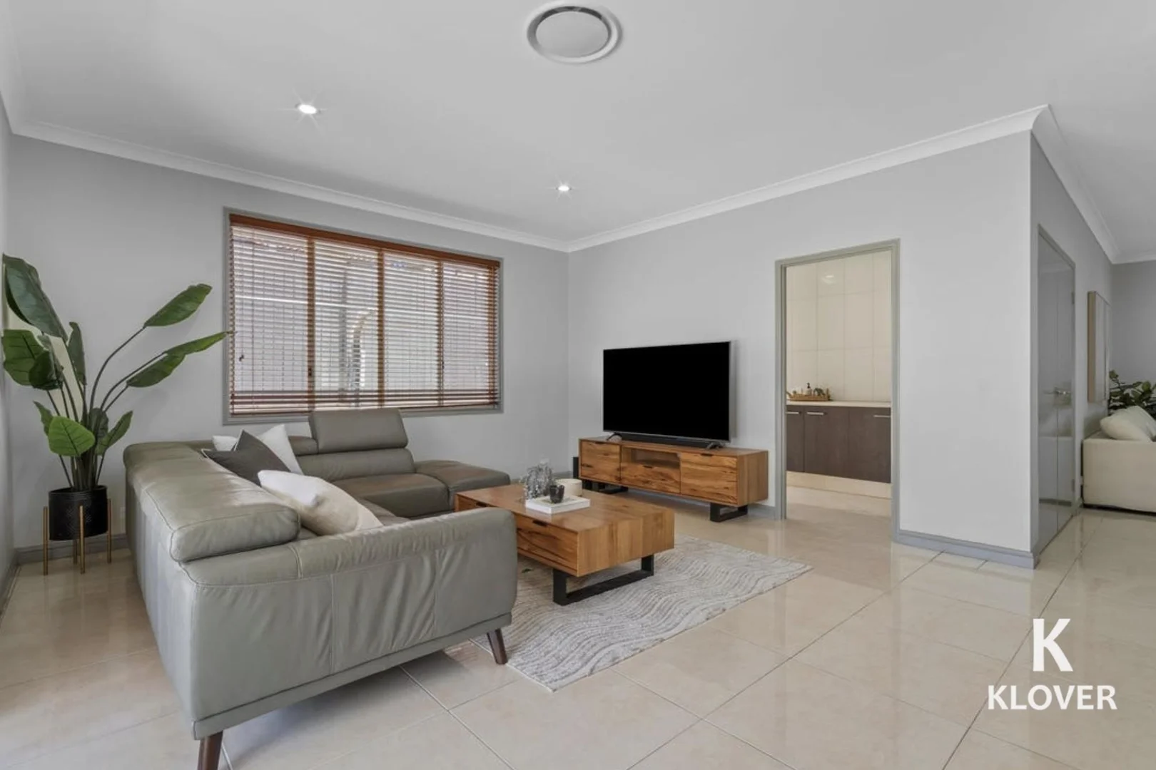 Additional image 10 of 60 Blackwell Street, Hillcrest QLD 4118