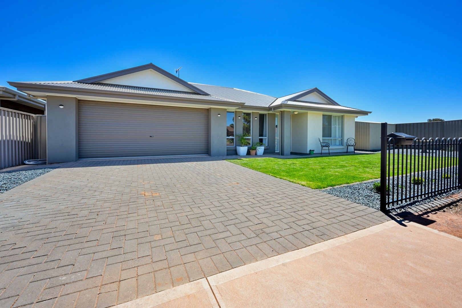 402 Jenkins Avenue, Whyalla Jenkins SA 5609, Image 0