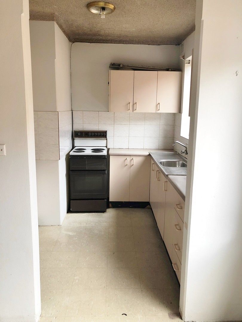 2 bedrooms Apartment / Unit / Flat in 6/11 George Street LIVERPOOL NSW, 2170
