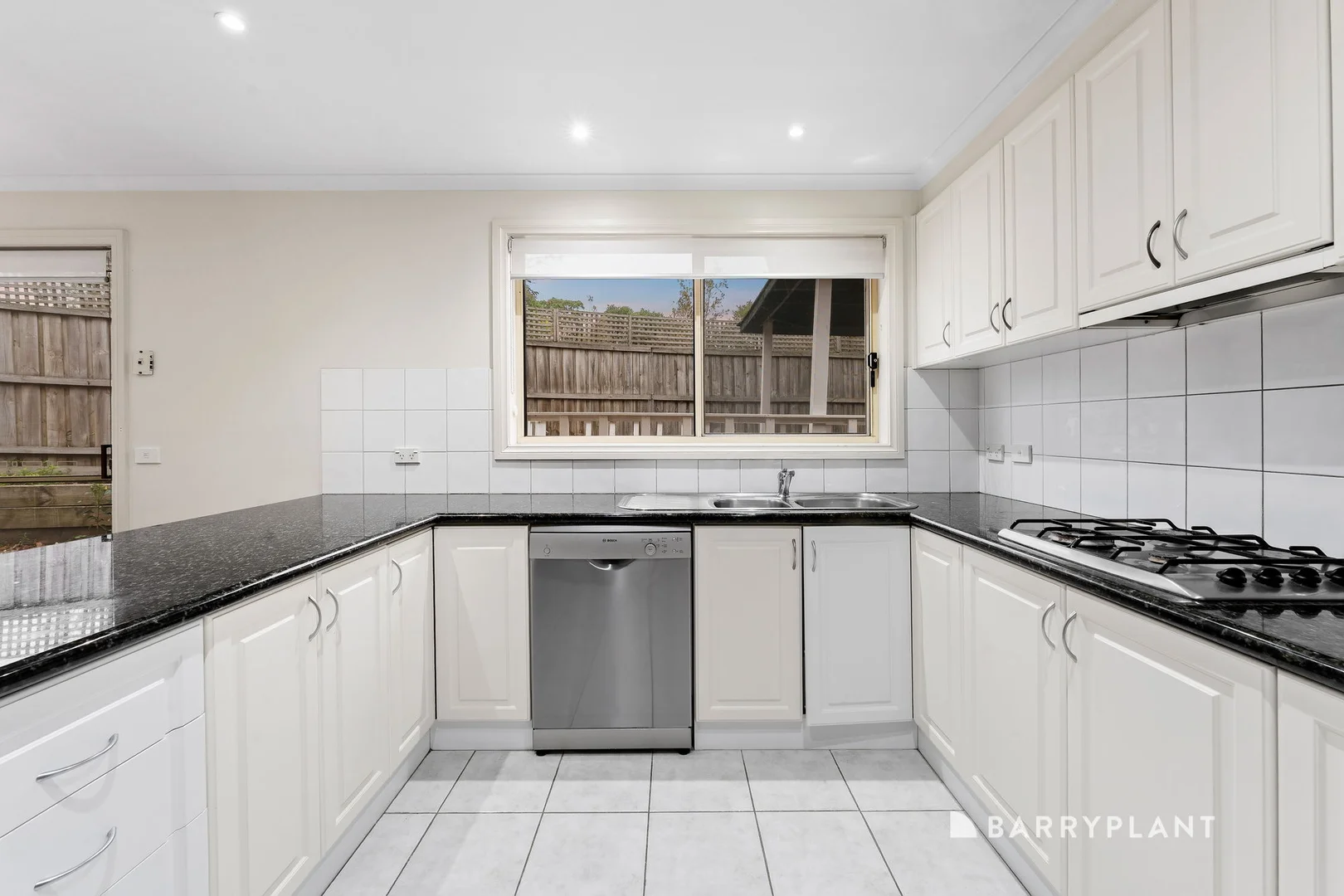 Additional image 3 of 5/4 Leo Close, Wantirna South VIC 3152