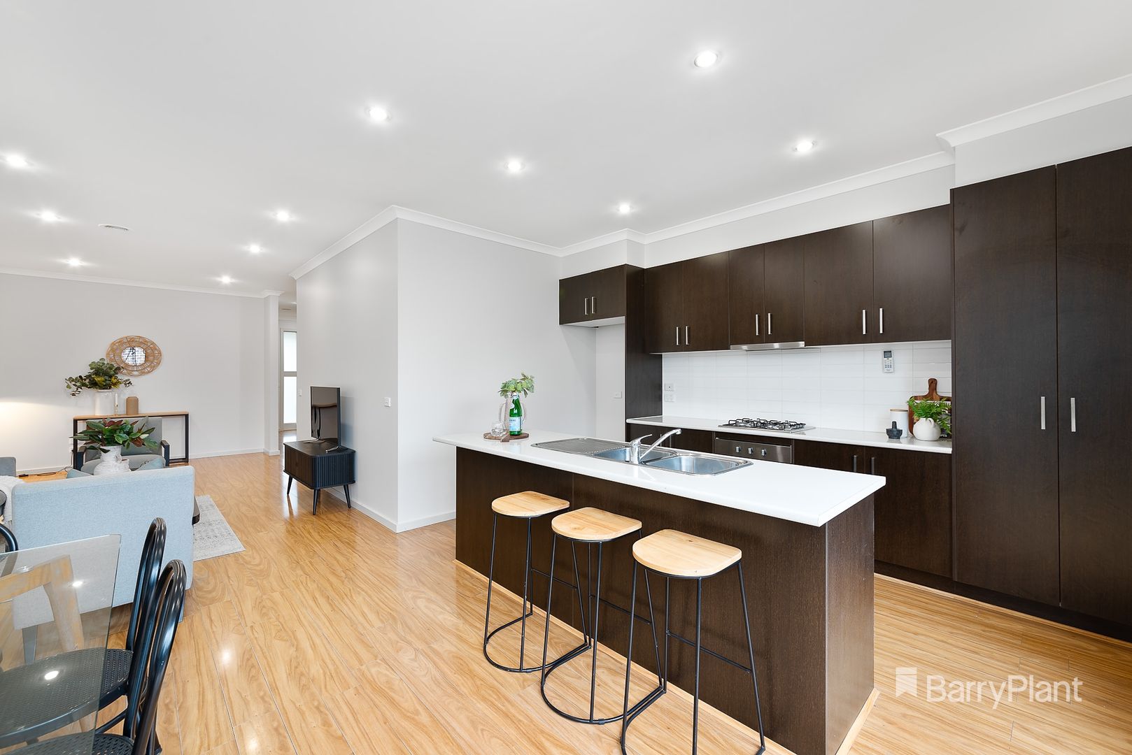 86 Newbury Boulevard, Craigieburn VIC 3064, Image 2