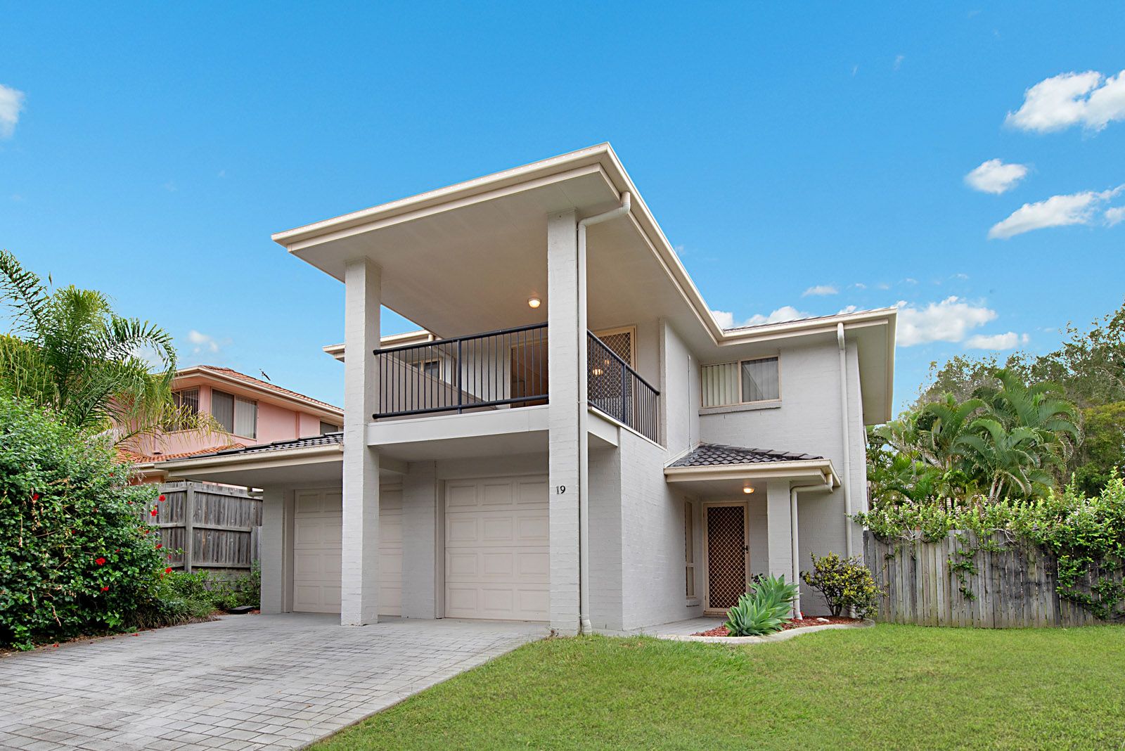 19/20 Flamingo Close, Wishart Property History & Address Research