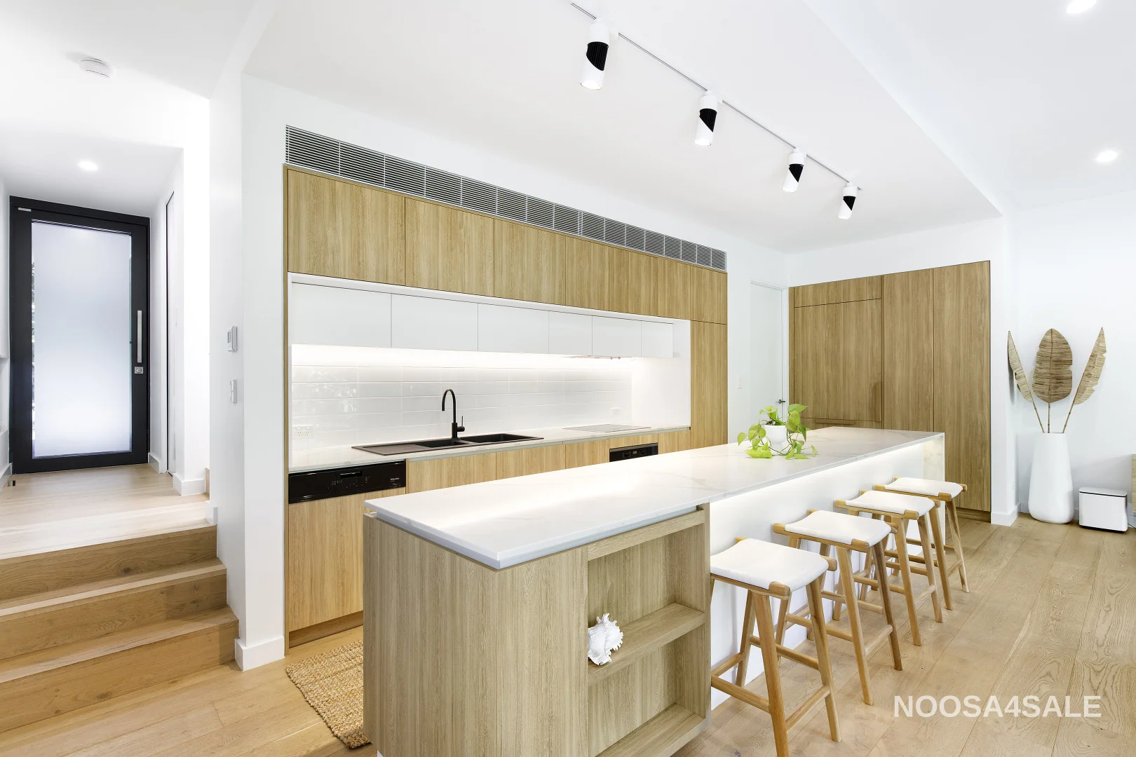 Additional image 11 of 901/5 Sedgeland Drive, Noosa Heads QLD 4567