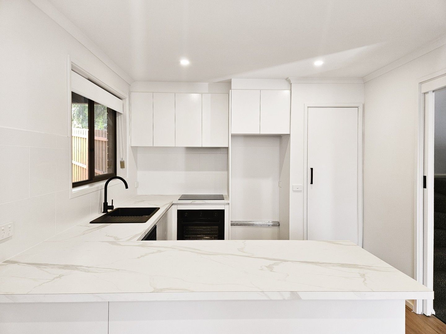 2 bedrooms Apartment / Unit / Flat in 1/17 Jinjella Road HIGHTON VIC, 3216