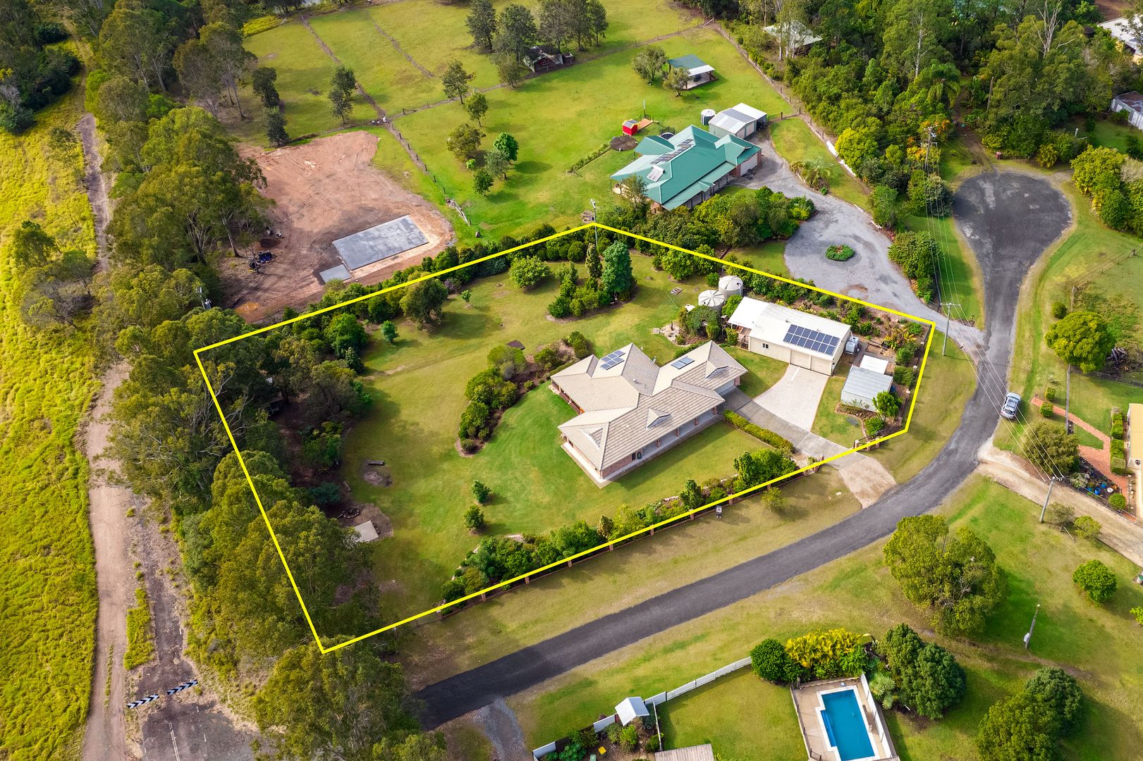 21 Arlington Road, Victory Heights QLD 4570, Image 2