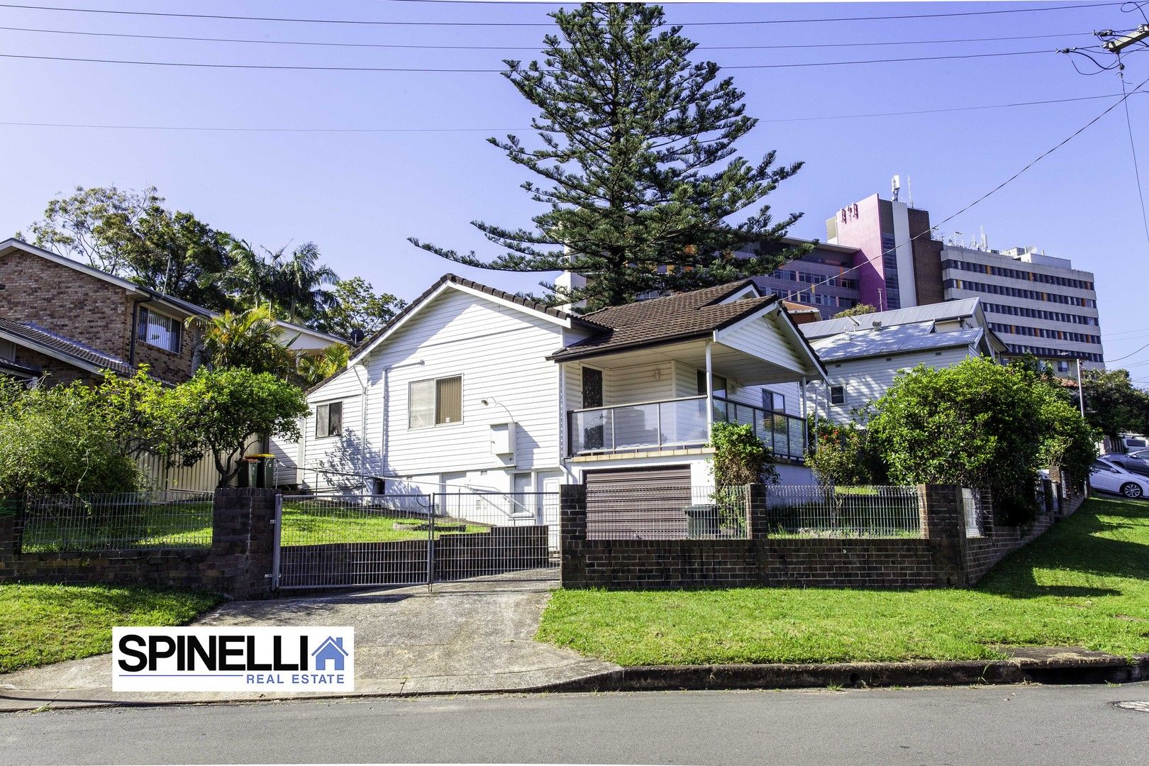 2 bedrooms House in 12 Staff Street WOLLONGONG NSW, 2500