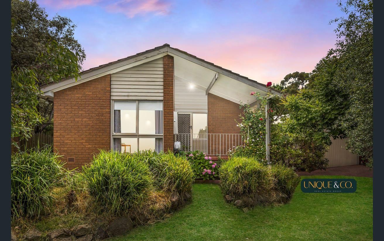 3 bedrooms House in 76 Menzies Drive SUNBURY VIC, 3429