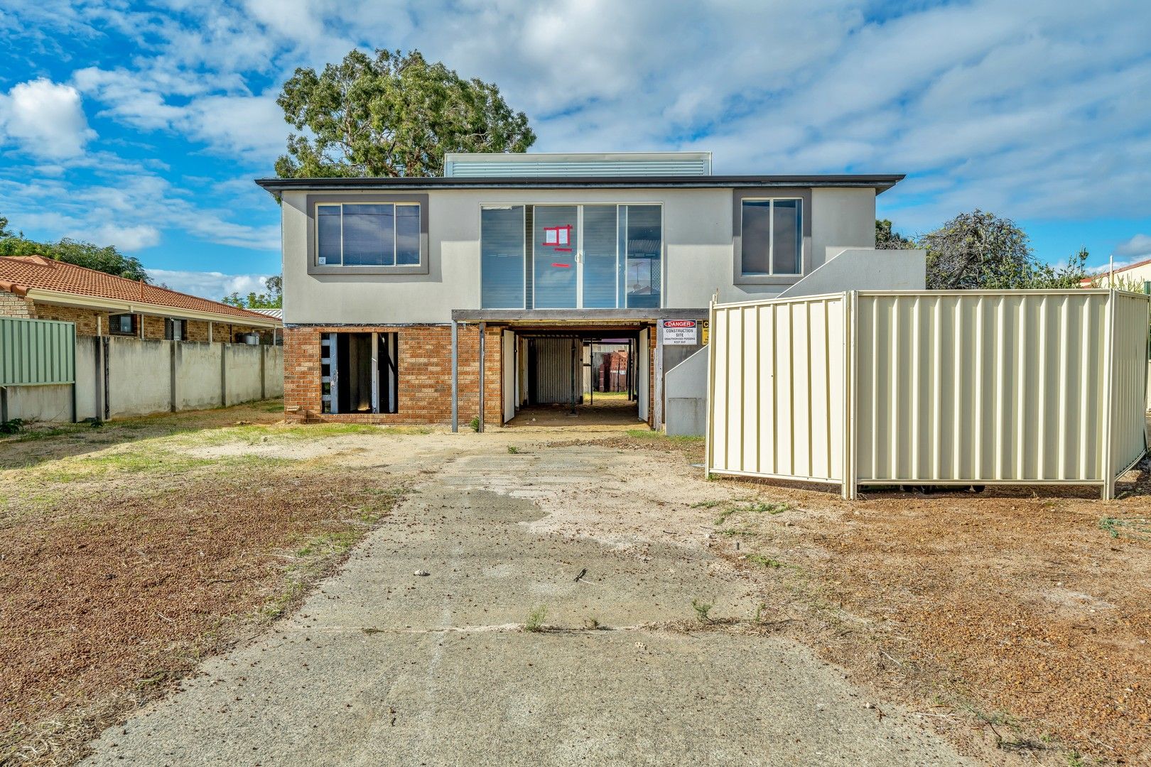 3 bedrooms House in 37 Nairn Road COODANUP WA, 6210