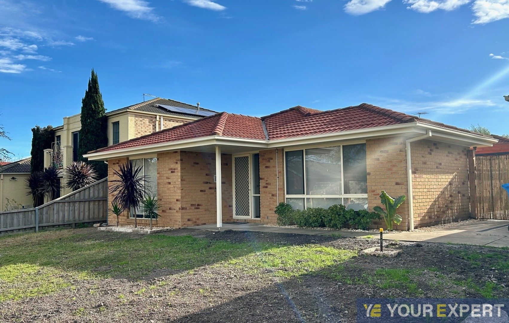 4 bedrooms House in 18 Bounty Way BERWICK VIC, 3806