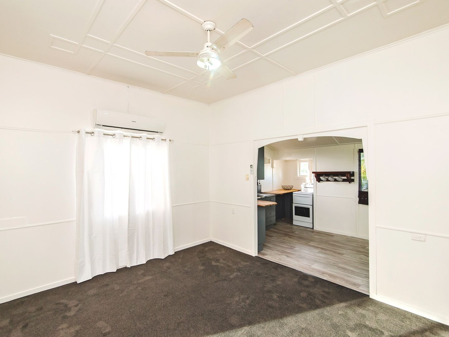 30 Bawden Street, Berserker QLD 4701, Image 2