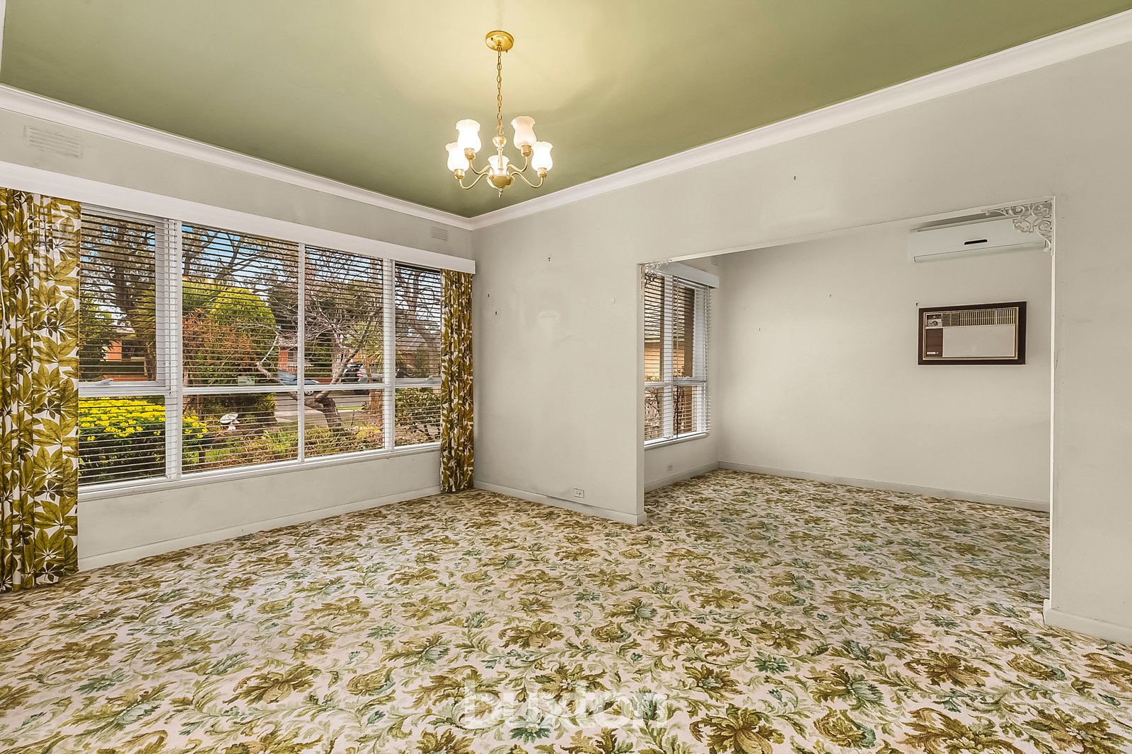 23 Cambridge Drive, Glen Waverley VIC 3150, Image 2