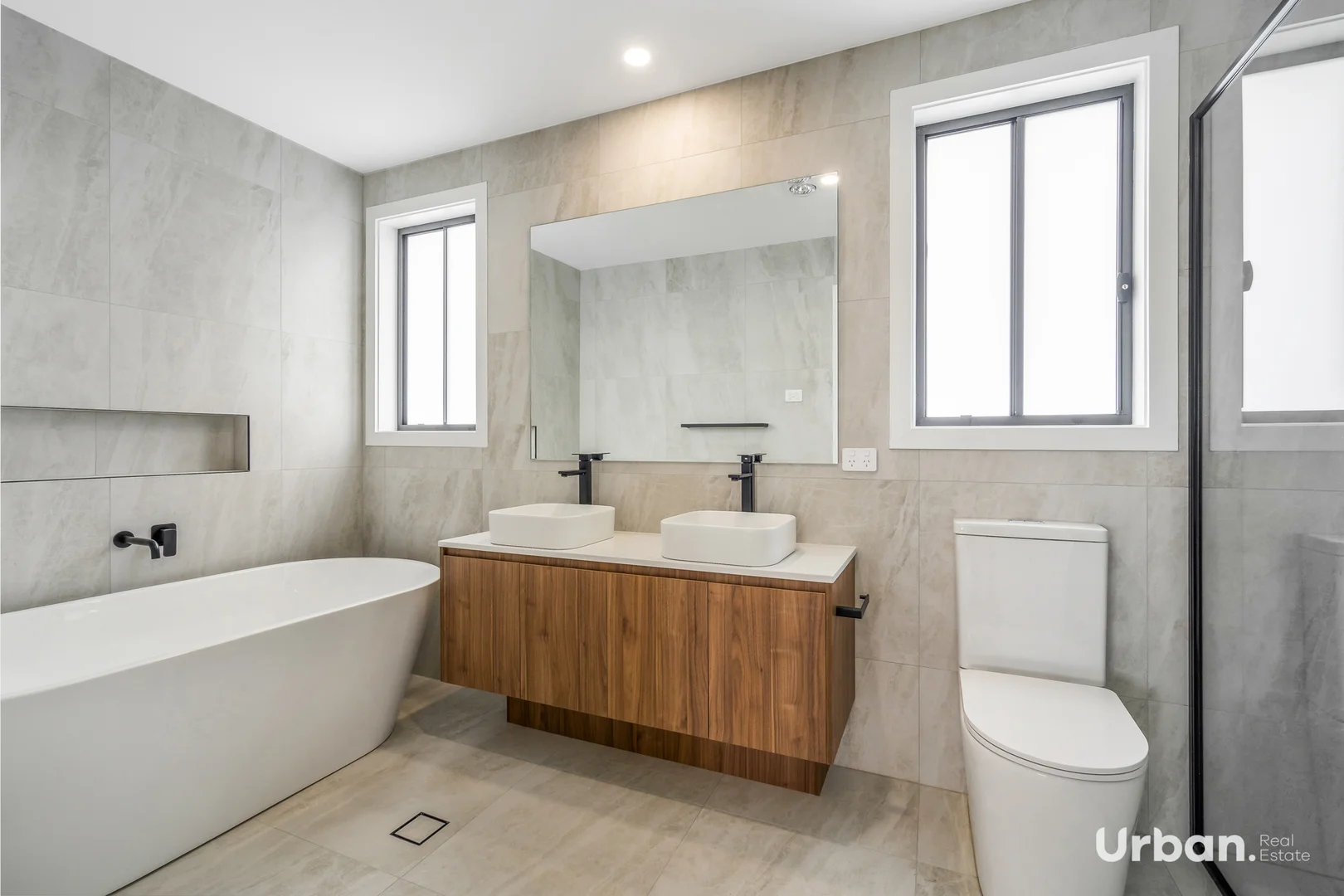 Additional image 10 of 73 Bluebell Crescent, Spring Farm NSW 2570