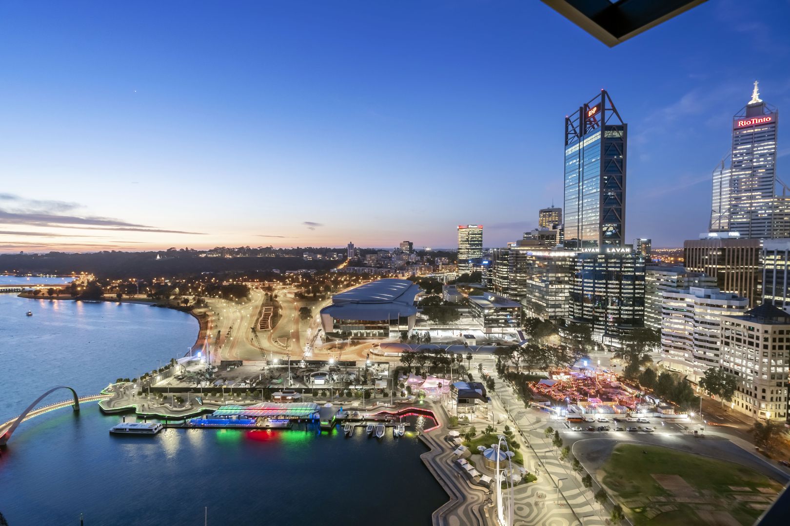 4 bedrooms Apartment / Unit / Flat in 2505/1 Geoffrey Bolton Avenue PERTH WA, 6000