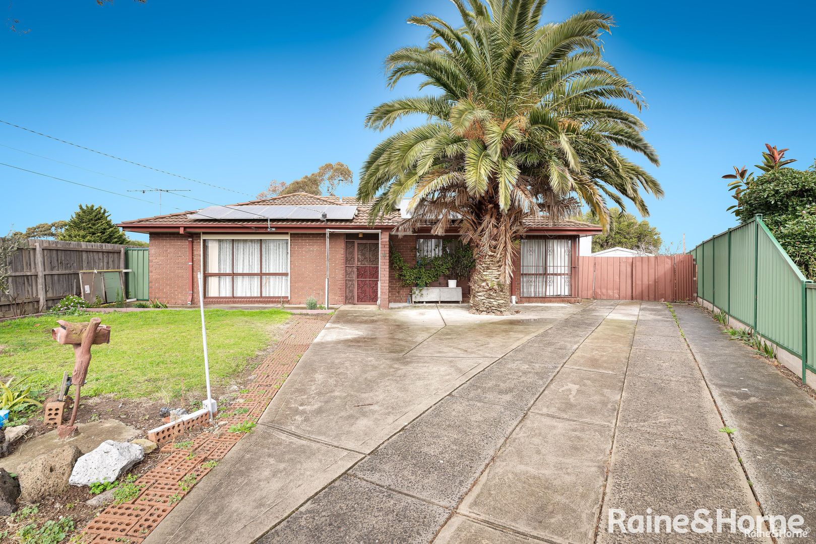 10 Uplands Court, Meadow Heights Property History & Address Research