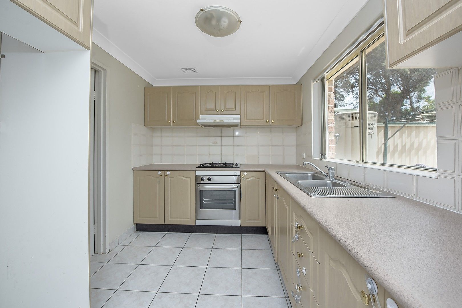 2 bedrooms Townhouse in 15/12 Eastern Road QUAKERS HILL NSW, 2763