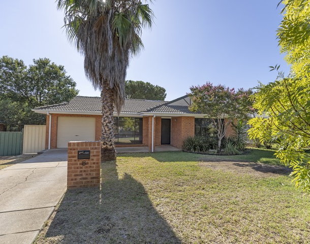 8 Juniper Place, Forest Hill NSW 2651