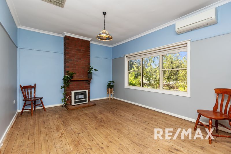 29 Seignior Street, Junee NSW 2663, Image 2