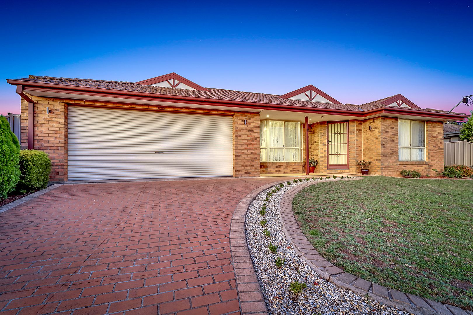 6 Manningtree Parade, Craigieburn VIC 3064, Image 1